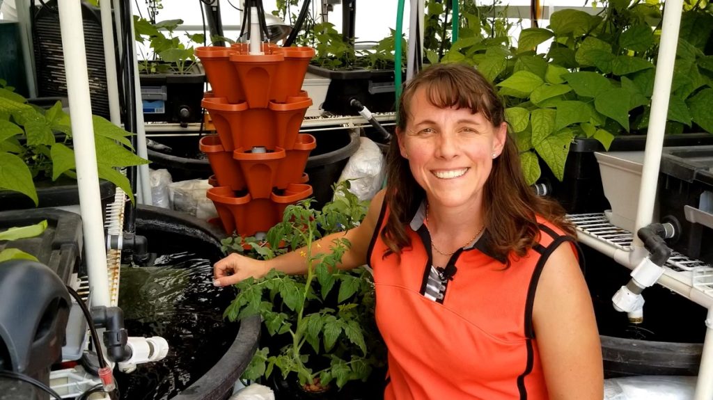 Christy Darlington has over 10 years experience growing Hydroponic gardens.